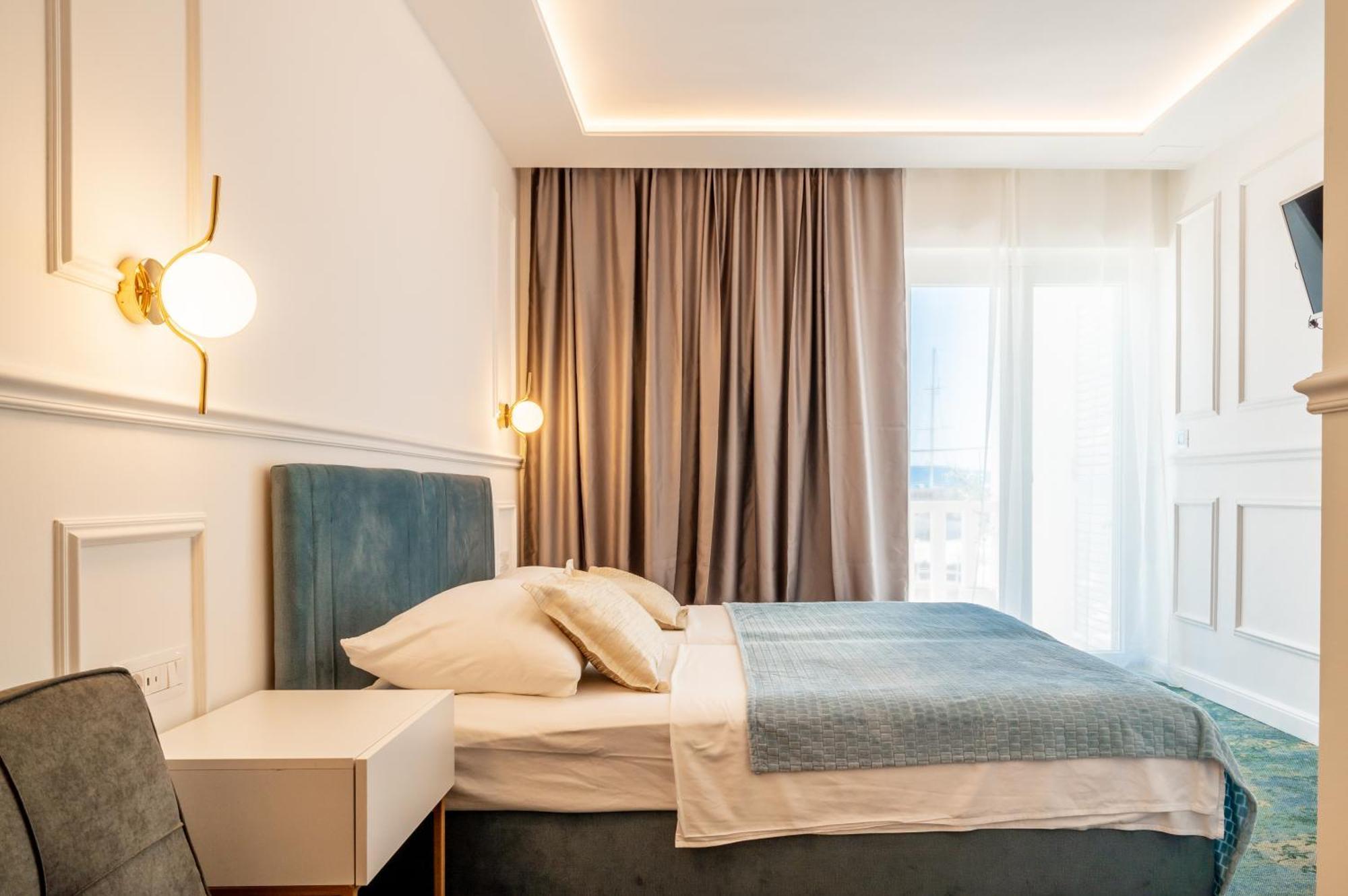 Hotel Krilo Jesenice  Esterno foto